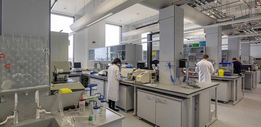 Photograph of the main CCMM laboratory in the new building.